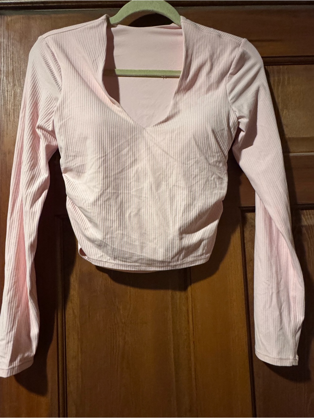 Lululemon Ribbed V-Neck Long Sleeve Crop Top - Light Pink padded